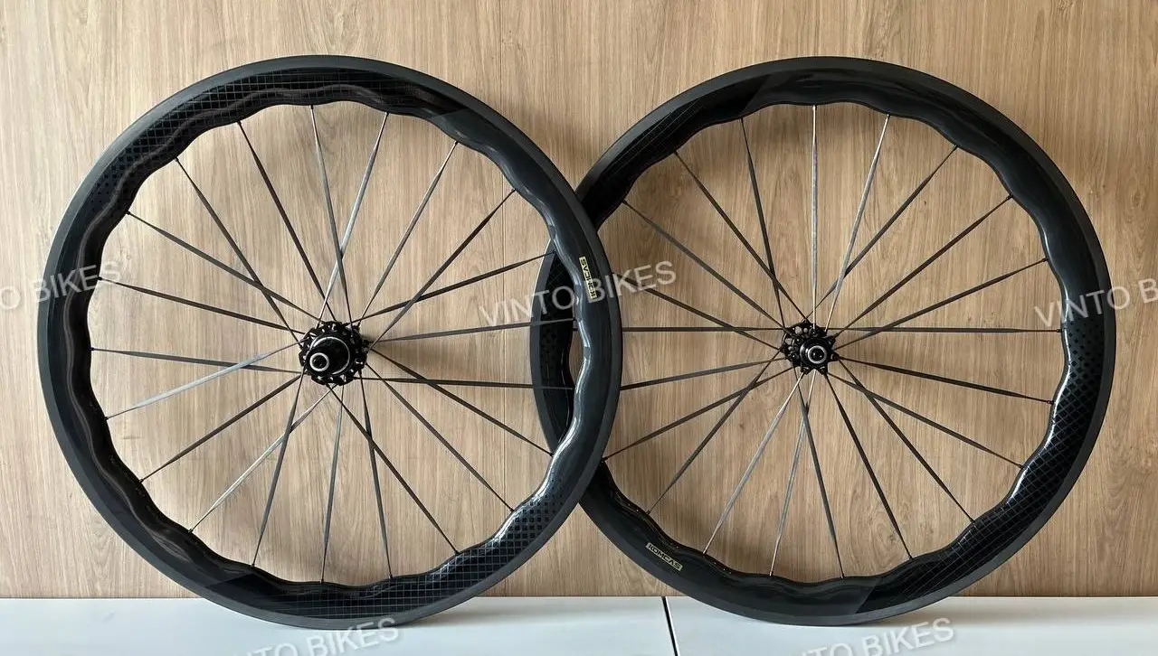 KOMCAS CARBON WHEELSET EVO SERIES - Rim Brake / Disc Brake