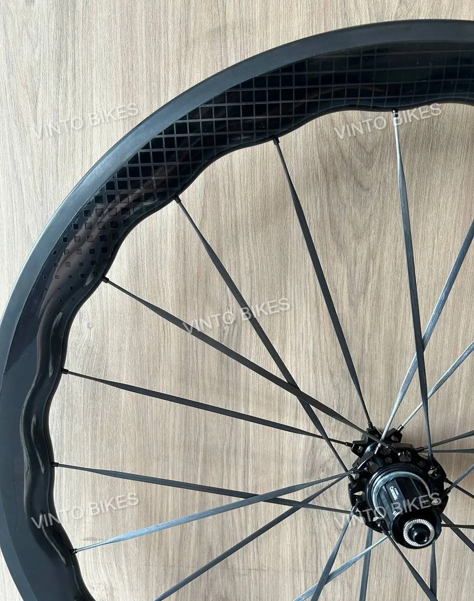KOMCAS CARBON WHEELSET EVO SERIES - Rim Brake / Disc Brake