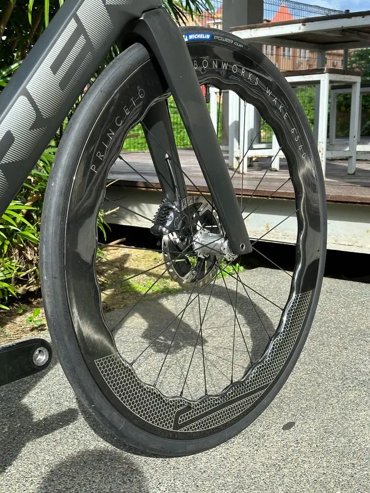 2021 Trek Madone SLR Disc Ultegra Di2 & Princeton CarbonWorks Wake 6560