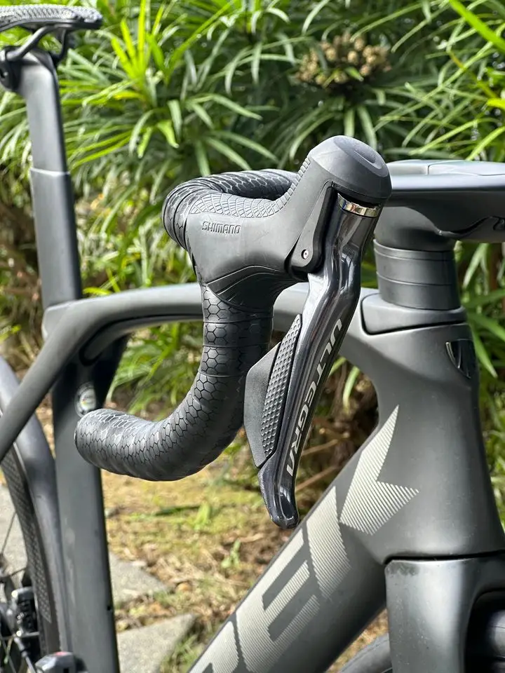 2021 Trek Madone SLR Disc Ultegra Di2 & Princeton CarbonWorks Wake 6560