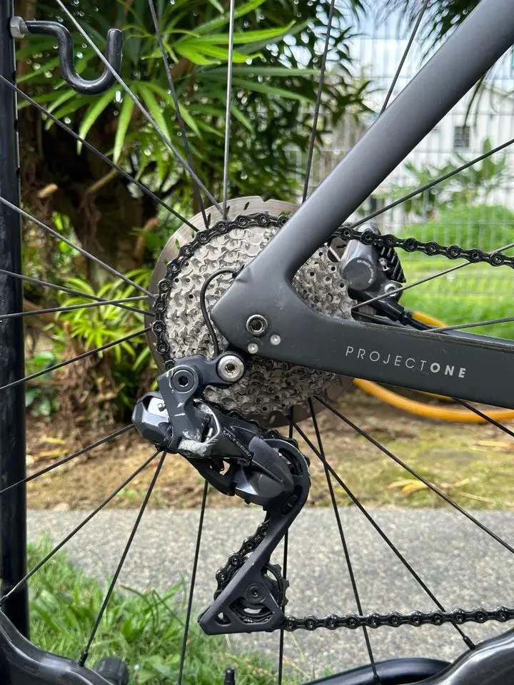 2021 Trek Madone SLR Disc Ultegra Di2 & Princeton CarbonWorks Wake 6560
