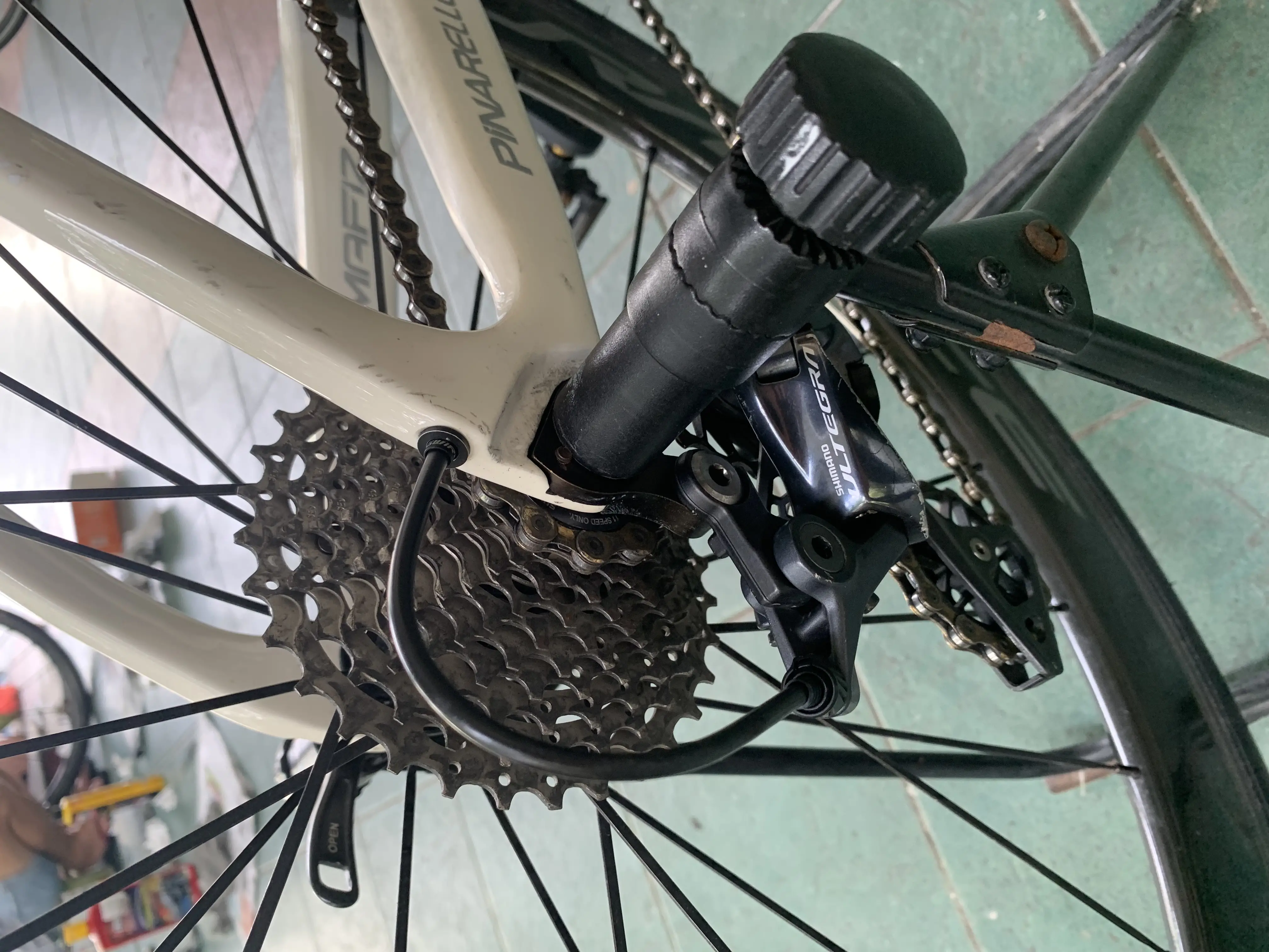Pinarello Dogma F12 complete bike