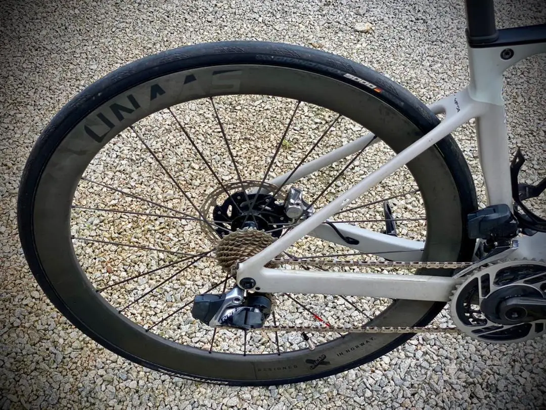 Unaas 50mm carbon disc wheelset + continental gp5000 tyre : Flagship model