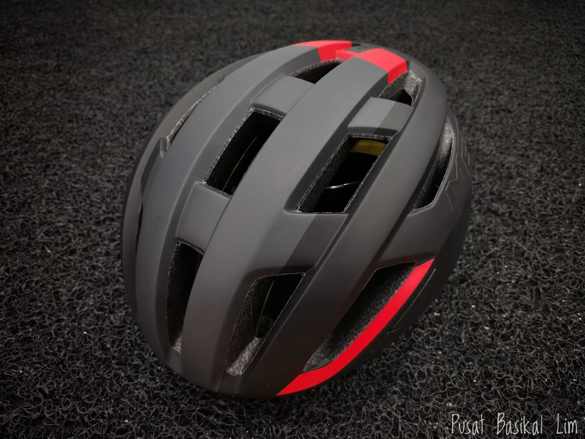 MET Vinci Mips Helmet