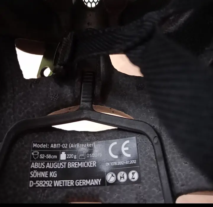 ABUS AIRBREAKER HELMET TIP TOP CONDITION