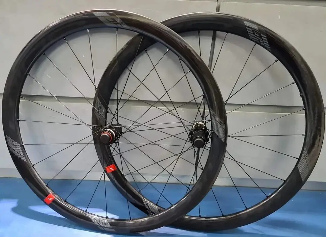 Fulcrum Wind 40C Disc -Carbon Wheelset- (40mm) (Brand New !!)