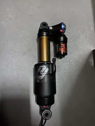 Santa Cruz Nomad V4 Alu FRAME