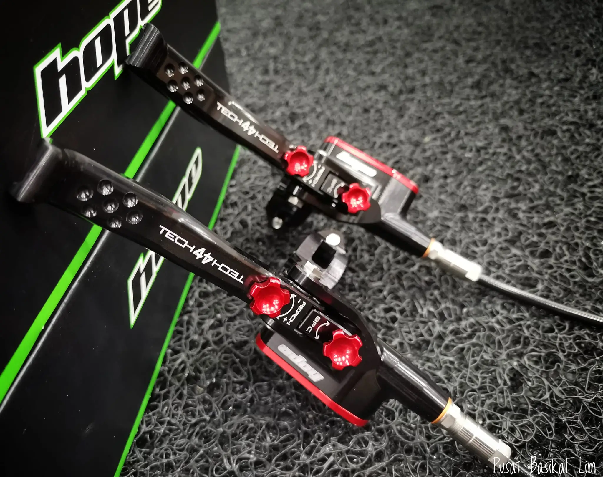 Hope Tech 4 X2 Hydraulic Disc Brake