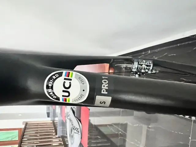 Giant TCR Pro 1 Disc KOM Edition