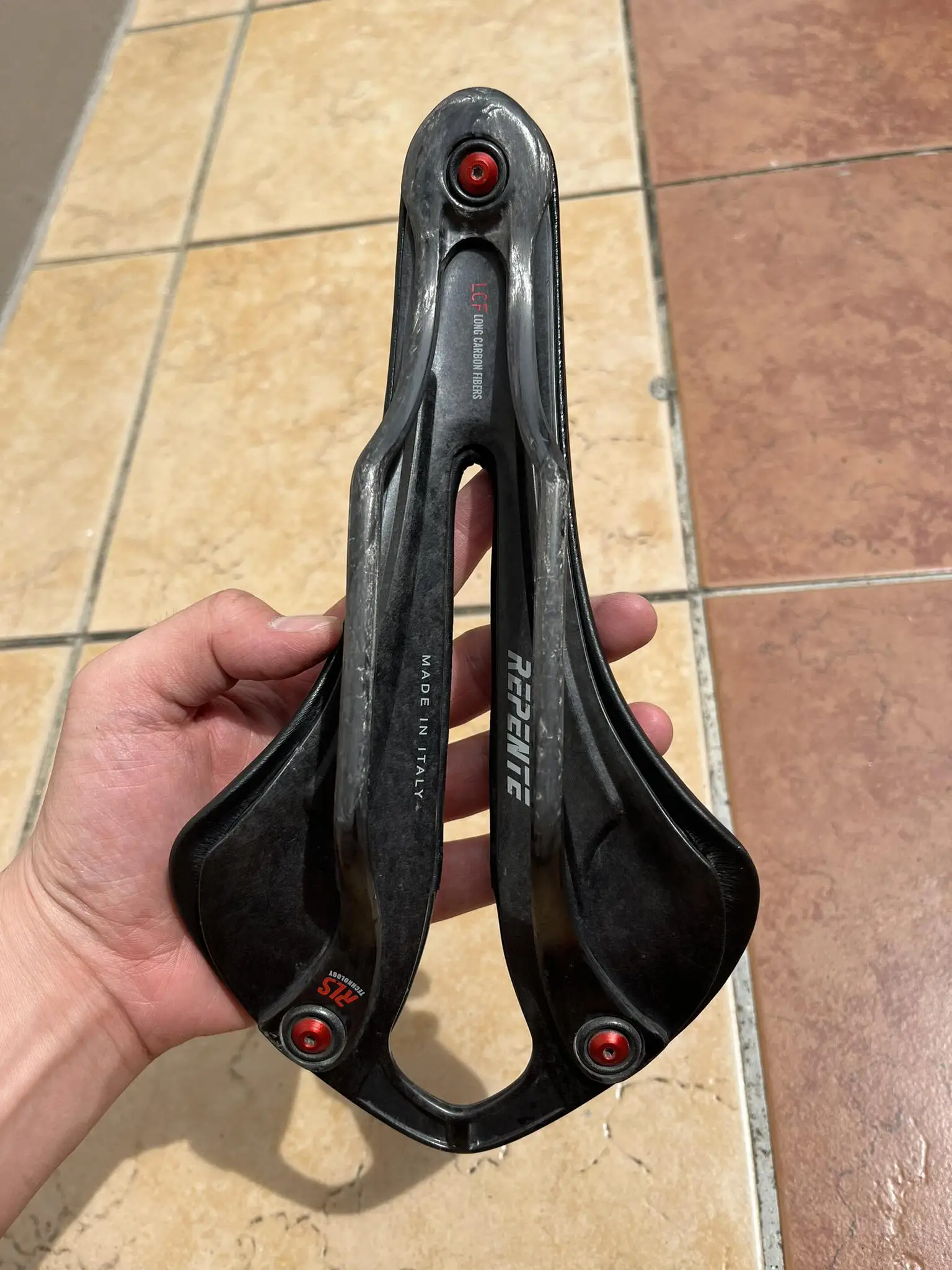 REPENTE PRIME 3.0 CARBON SADDLE