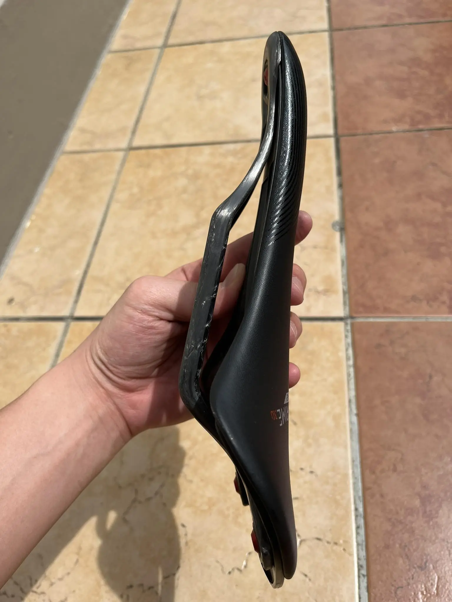 REPENTE PRIME 3.0 CARBON SADDLE