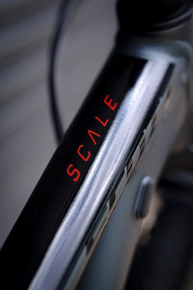 SCOTT Scale 970 Dark Grey (M, L)/ DARK GREY/ RED