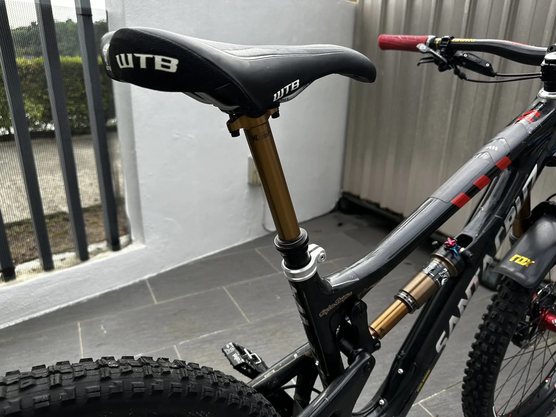 [WTS] Santa Cruz Nomad V3 14kg Carbon Enduro bike With Fox 36 Fox Float CTD MTB Mountain Bike