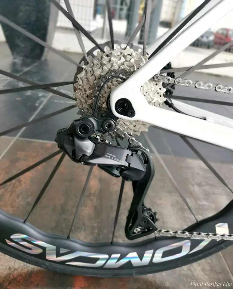 Colnago V3 Ultegra DI2 Disc With Komcas Evo 50 Carbon Wheelset