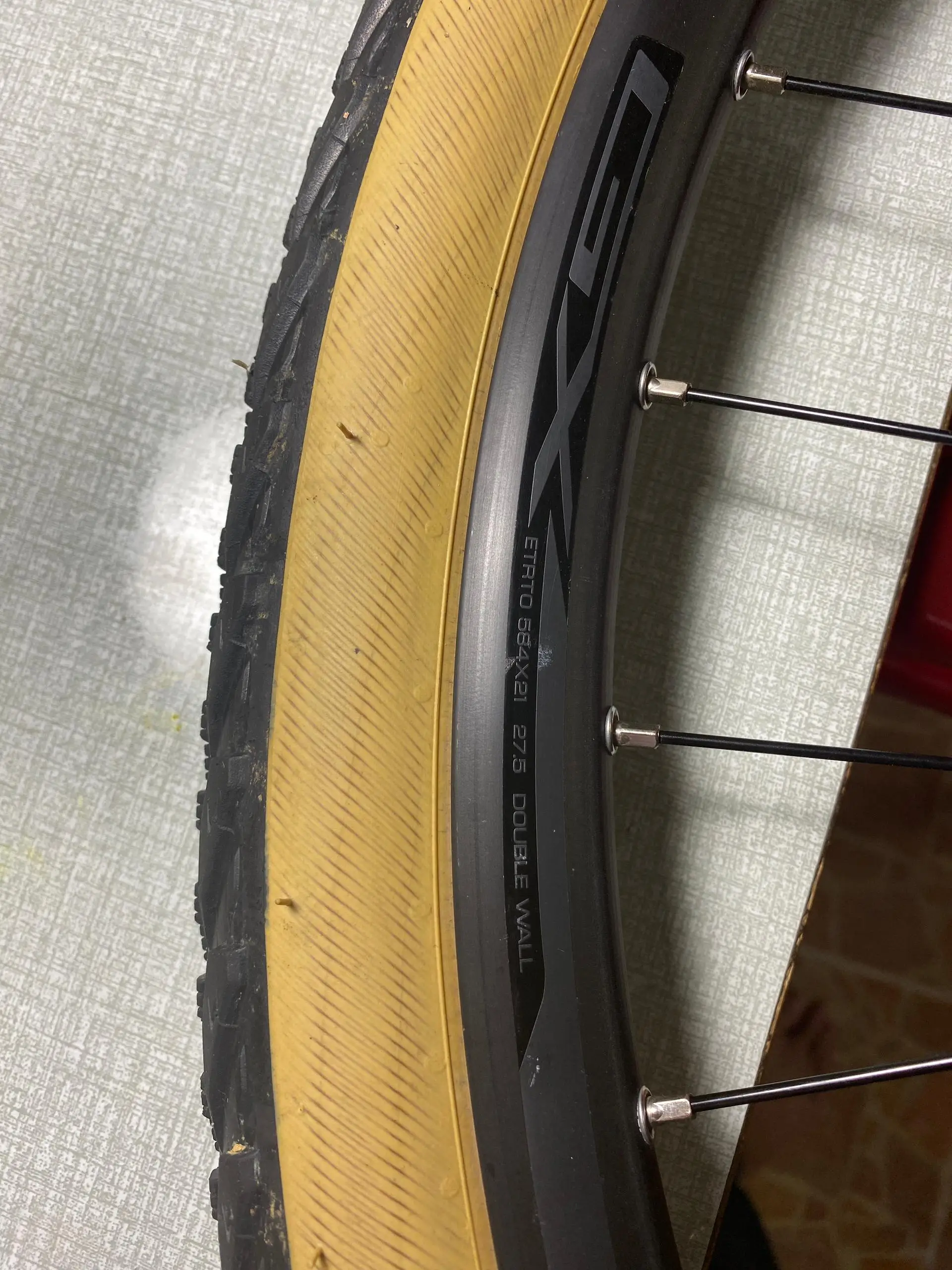 GX Gravel Wheelset Include Tire and Rotor