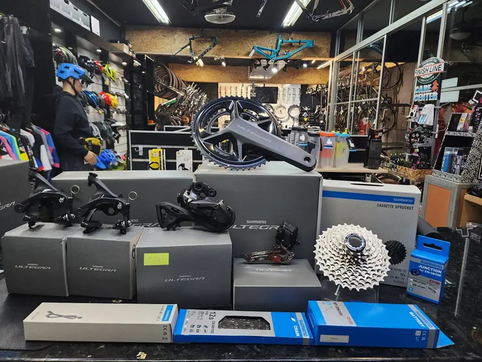 Shimano Ultegra Groupset R8150 Di2