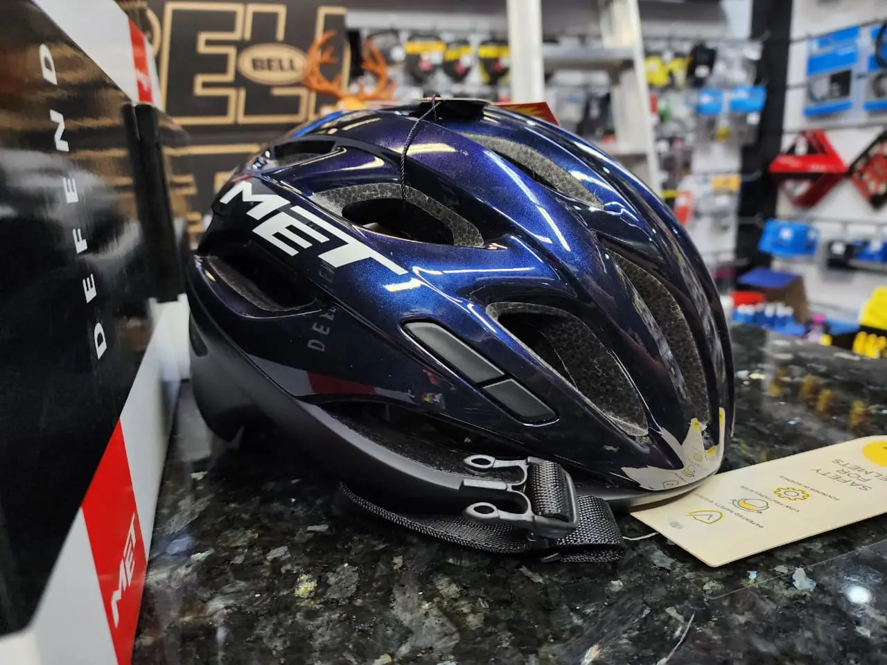MET ESTRO MIPS® - Cycling Helmet for Road