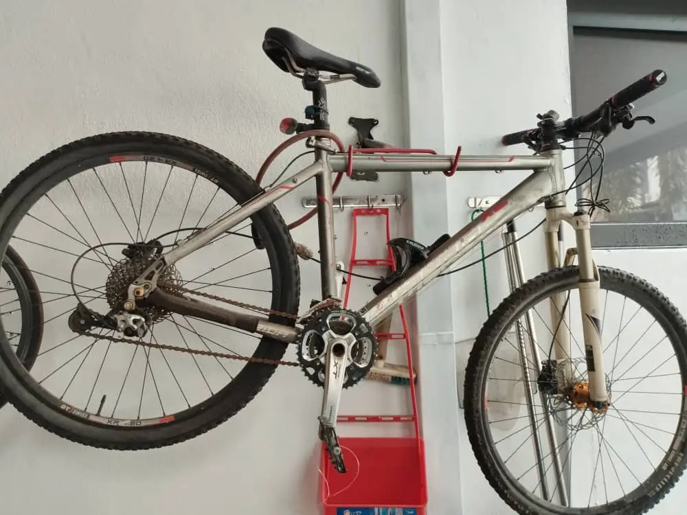 giant mtb L 18"