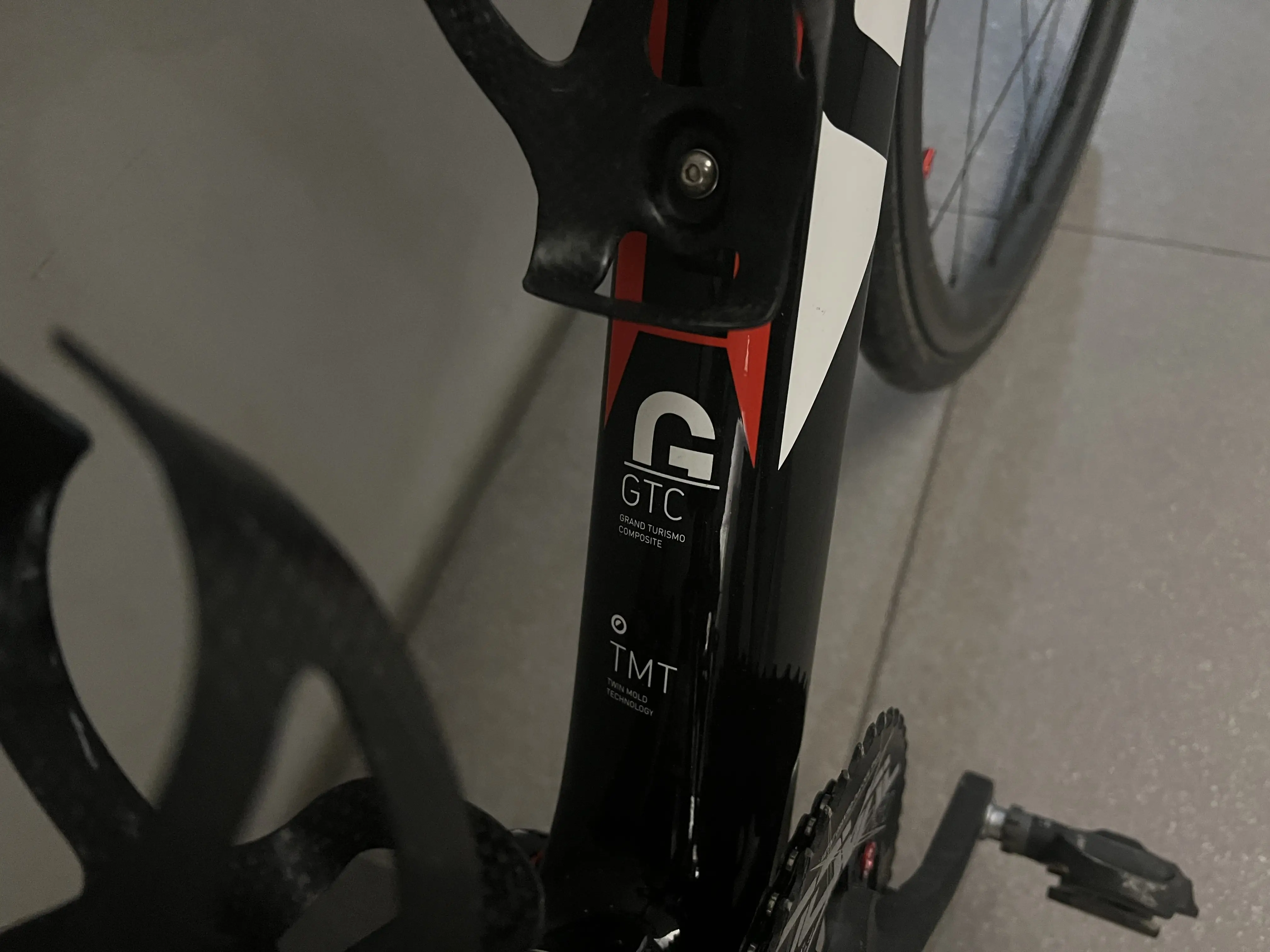Like New CUBE Attain GTC with Shimano 105 5800 Groupset with Power Meter (Like New)