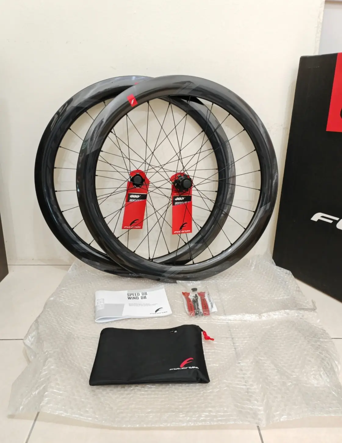 Fulcrum Wind 55 (Disc) -Carbon Clincher Wheelset- (55mm) (Brand new!!)
