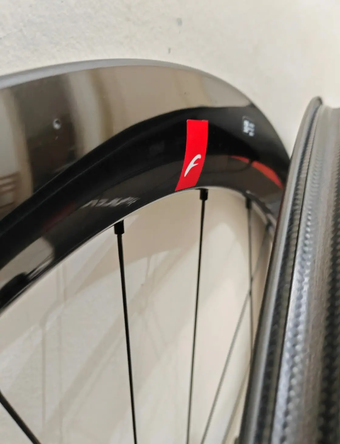 Fulcrum Wind 55 (Disc) -Carbon Clincher Wheelset- (55mm) (Brand new!!)