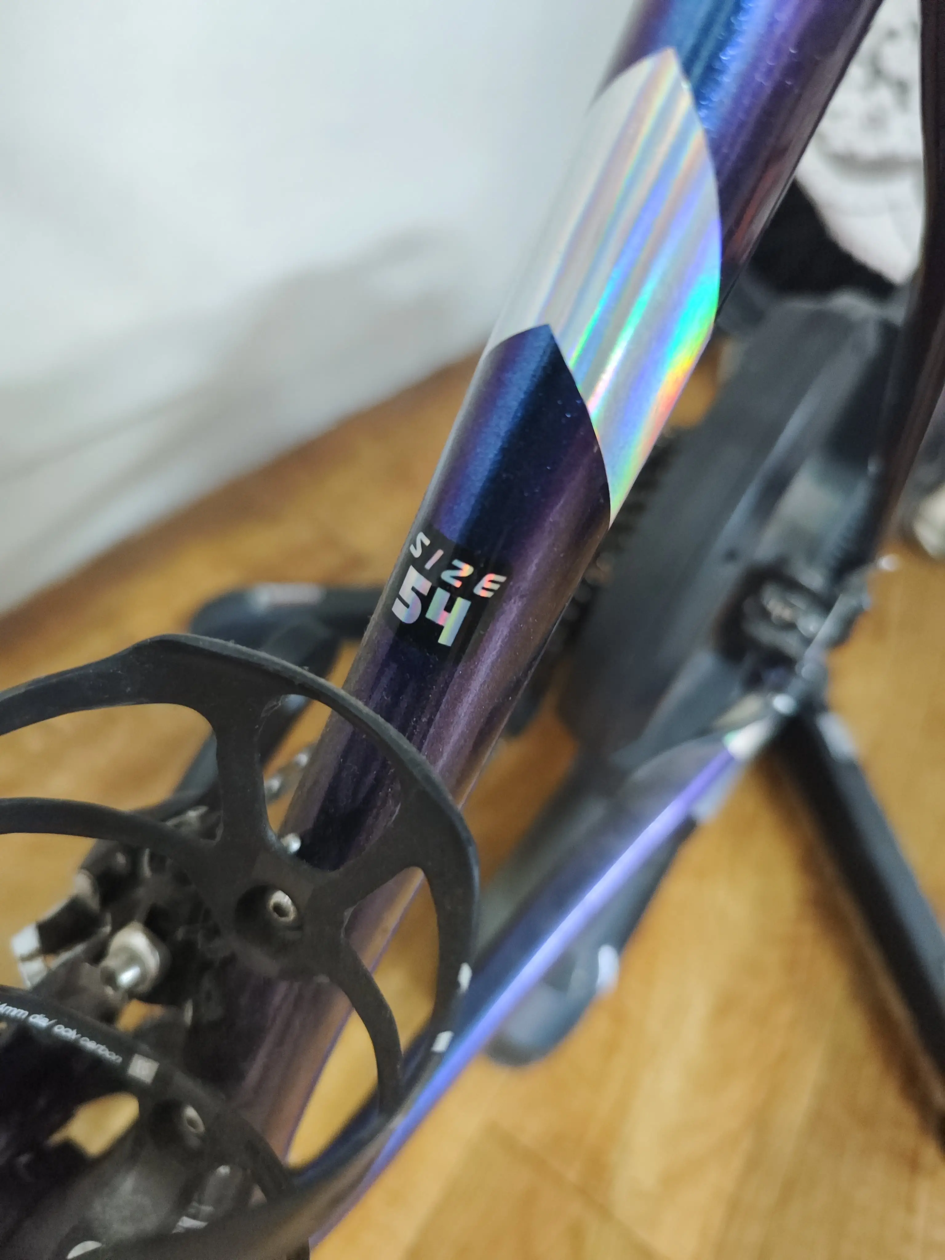 GEOMETRIC CORSA C DISC 105 R7000 Road bike 54cm..Magene T300 smart trainer