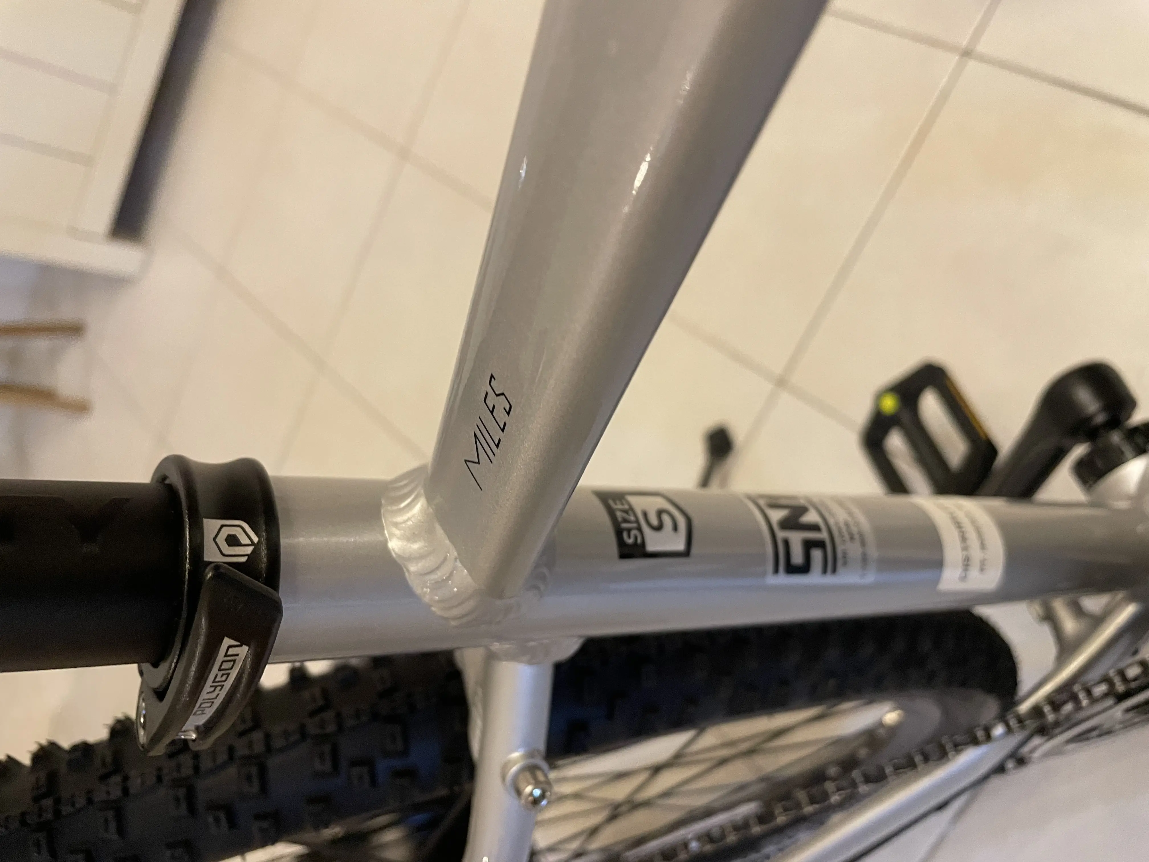 Polygon Kalosi Miles Electric Bike - BRAND NEW! (New helmet included too)