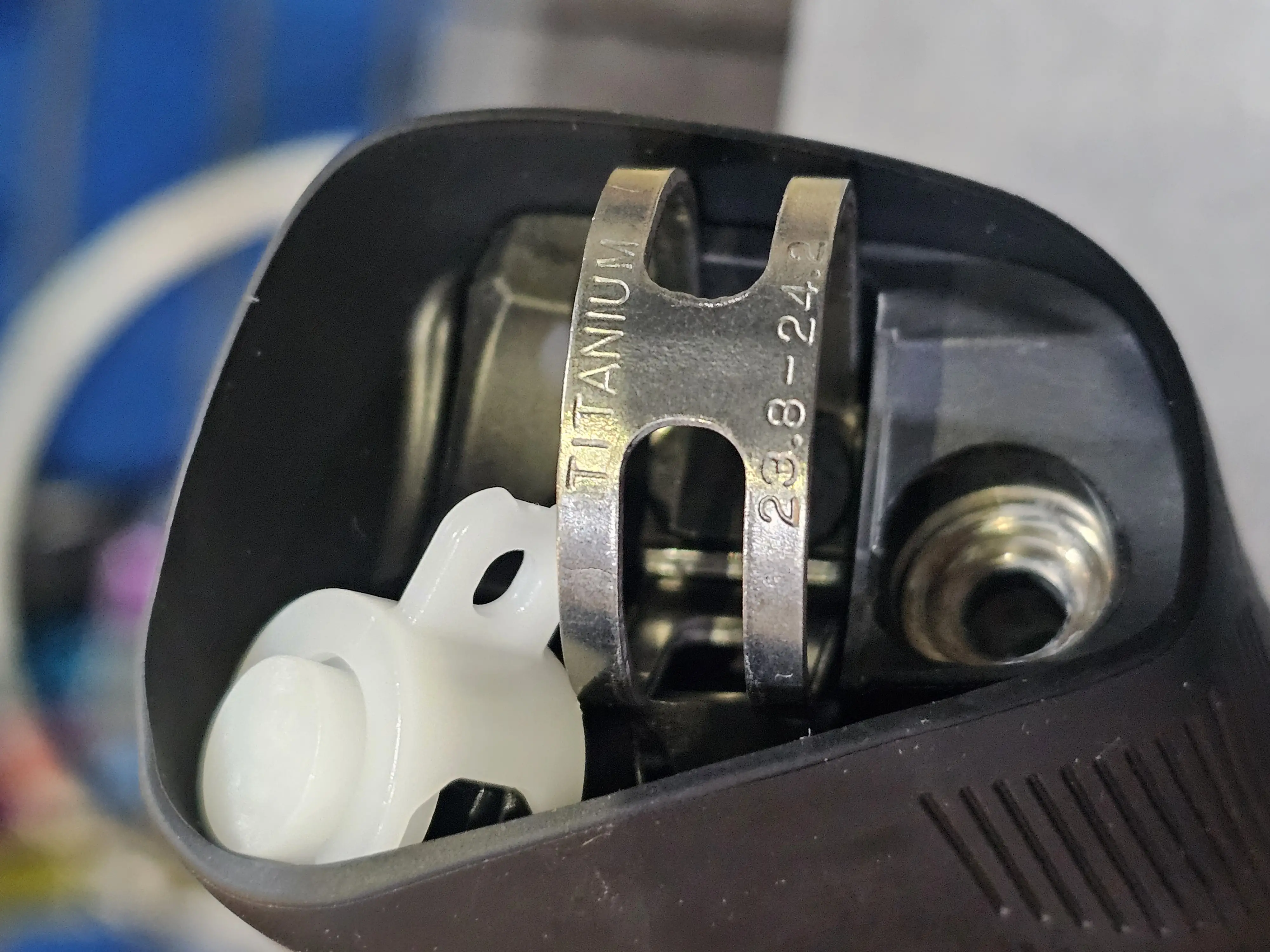 🌍DURA-ACE R9270 Right Shifter Only.