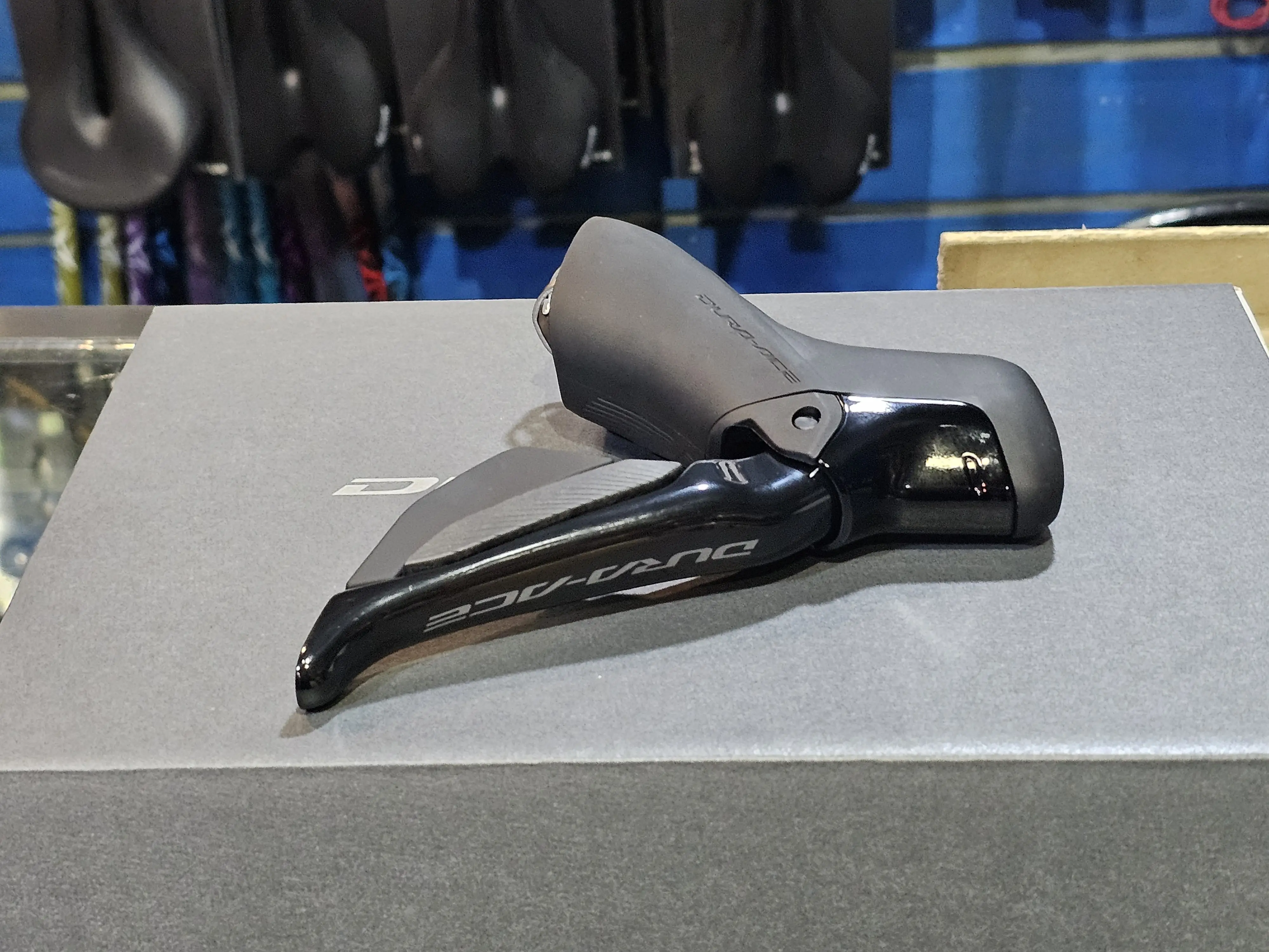 🌍DURA-ACE R9270 Right Shifter Only.
