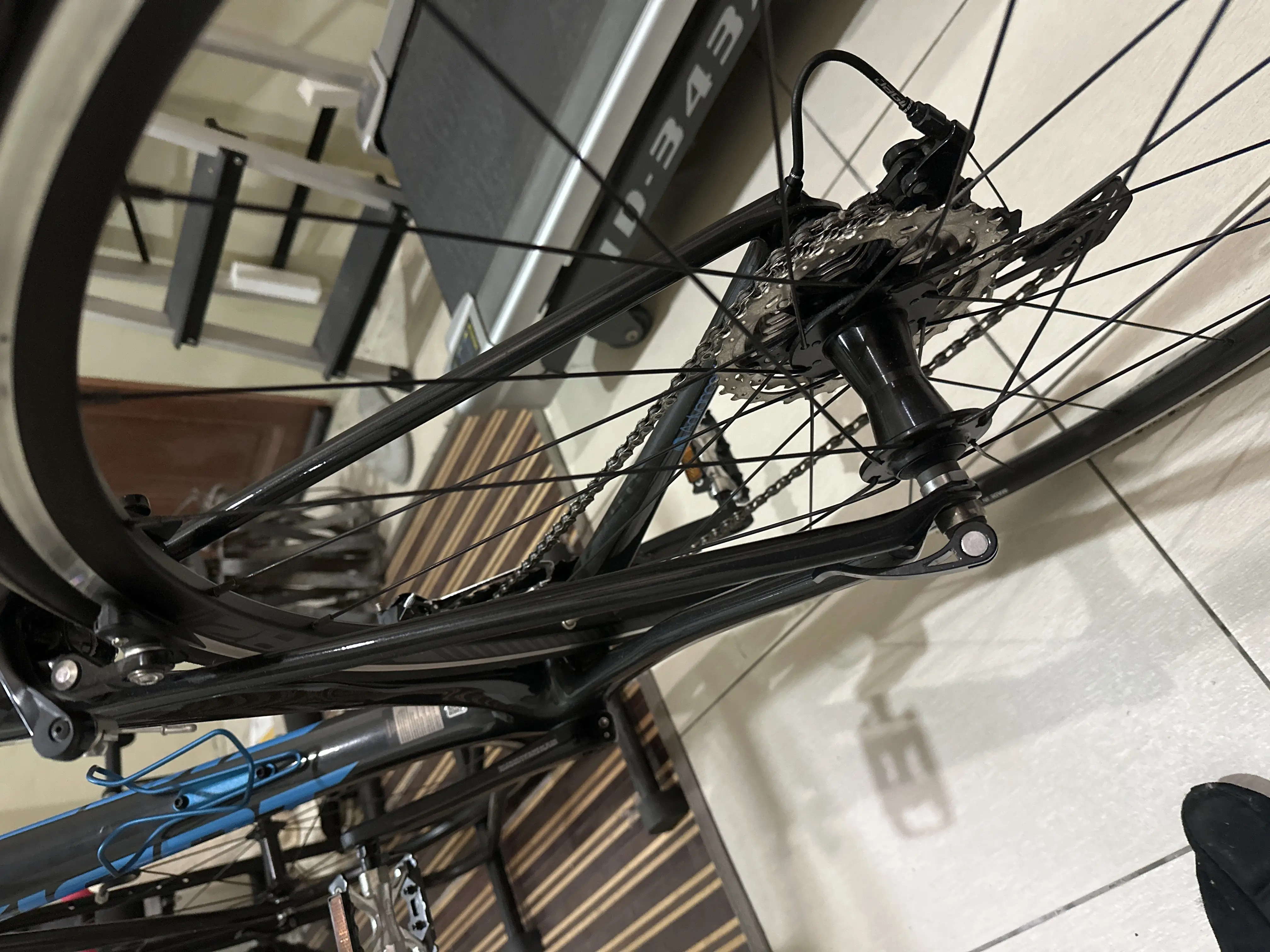GIANT TCR ADVANCE KOM 2020