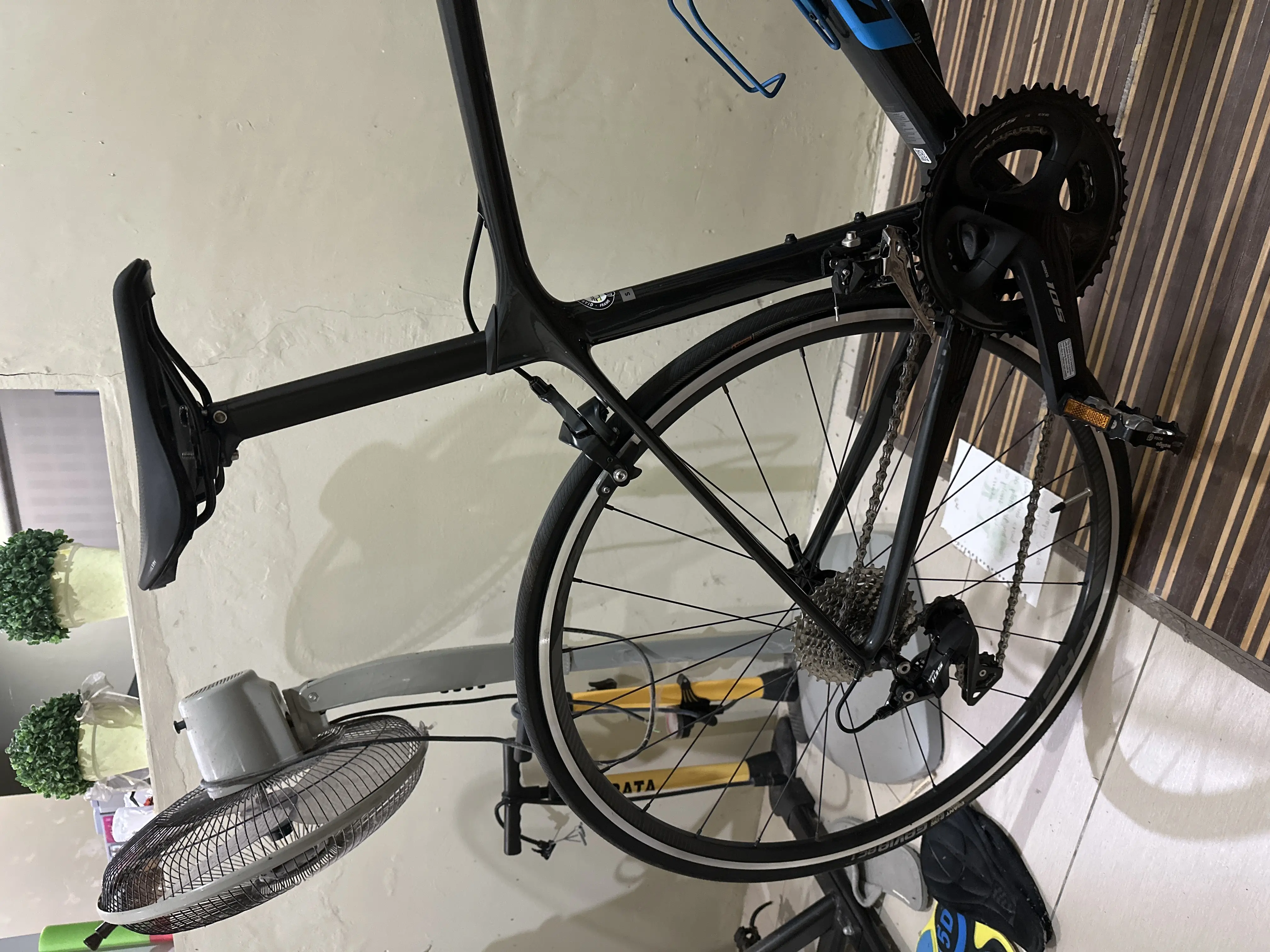 GIANT TCR ADVANCE KOM 2020