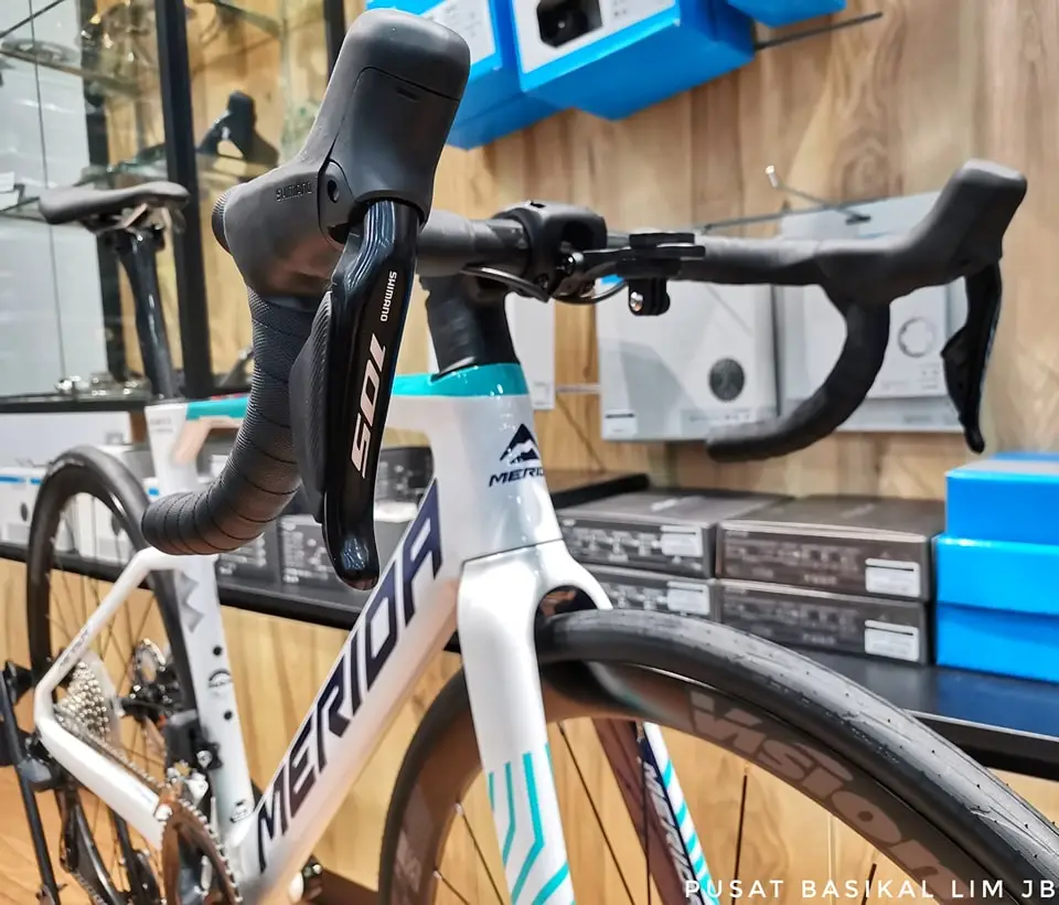 2025 Merida Reacto 5000 Shimano 105 Di2 Carbon Road Bike