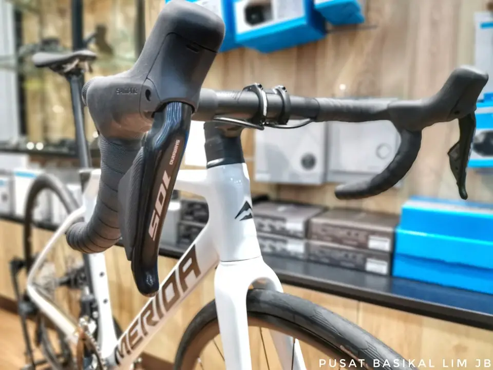 Merida Scultura 6000 105 DI2 Disc carbon ................