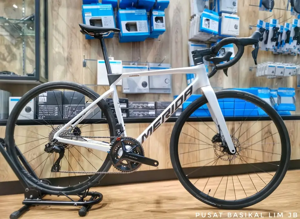 Merida Scultura 6000 105 DI2 Disc carbon ................