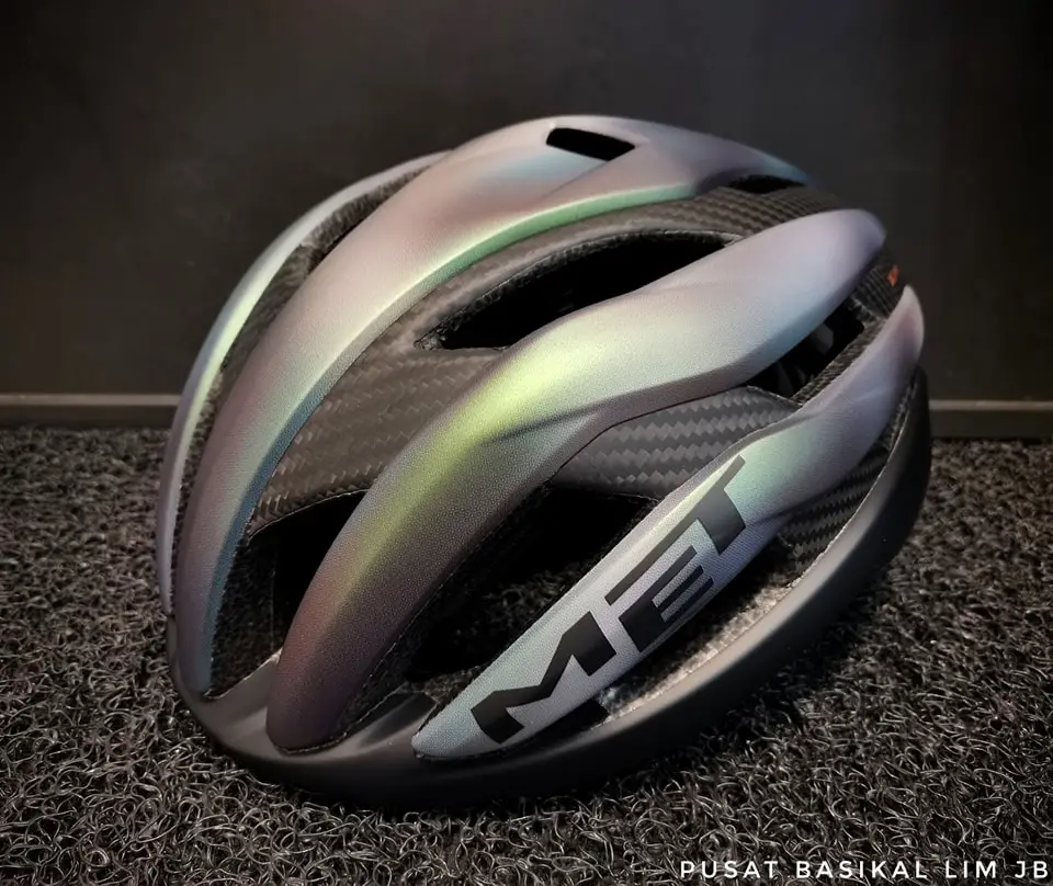 Met Trenta 3K Carbon MIPS Helmet...............