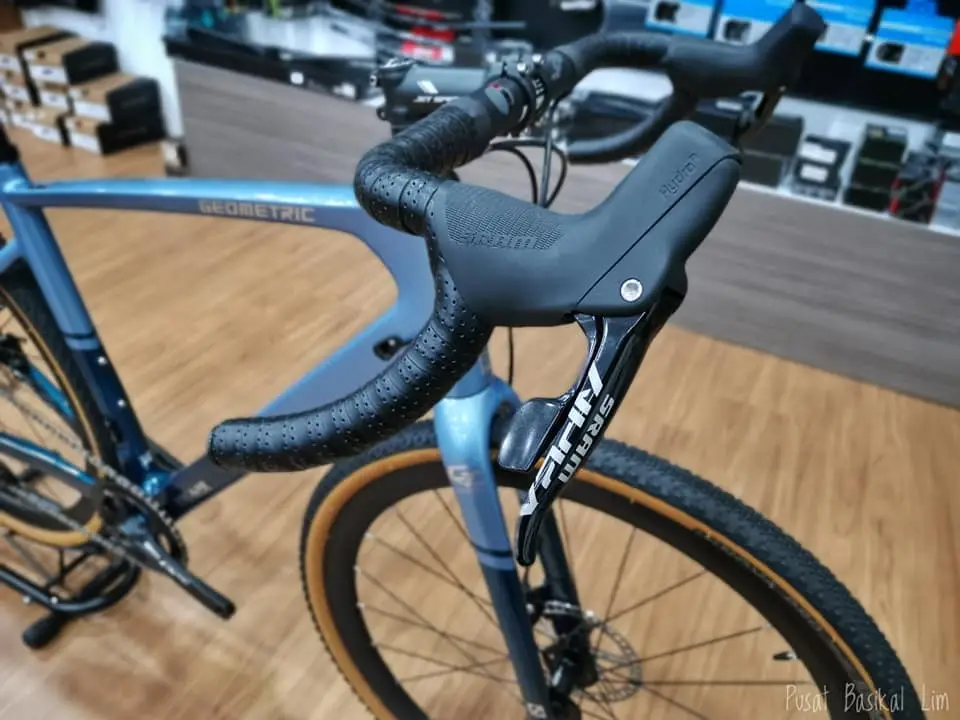 Geometric Escape Carbon Gravel Bike.....