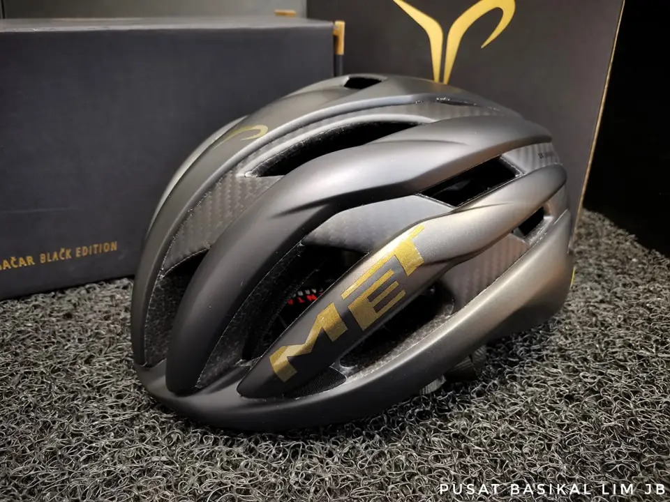 Met Trenta 3K Carbon MIPS Helmet Tadej Pogacar Black Edition