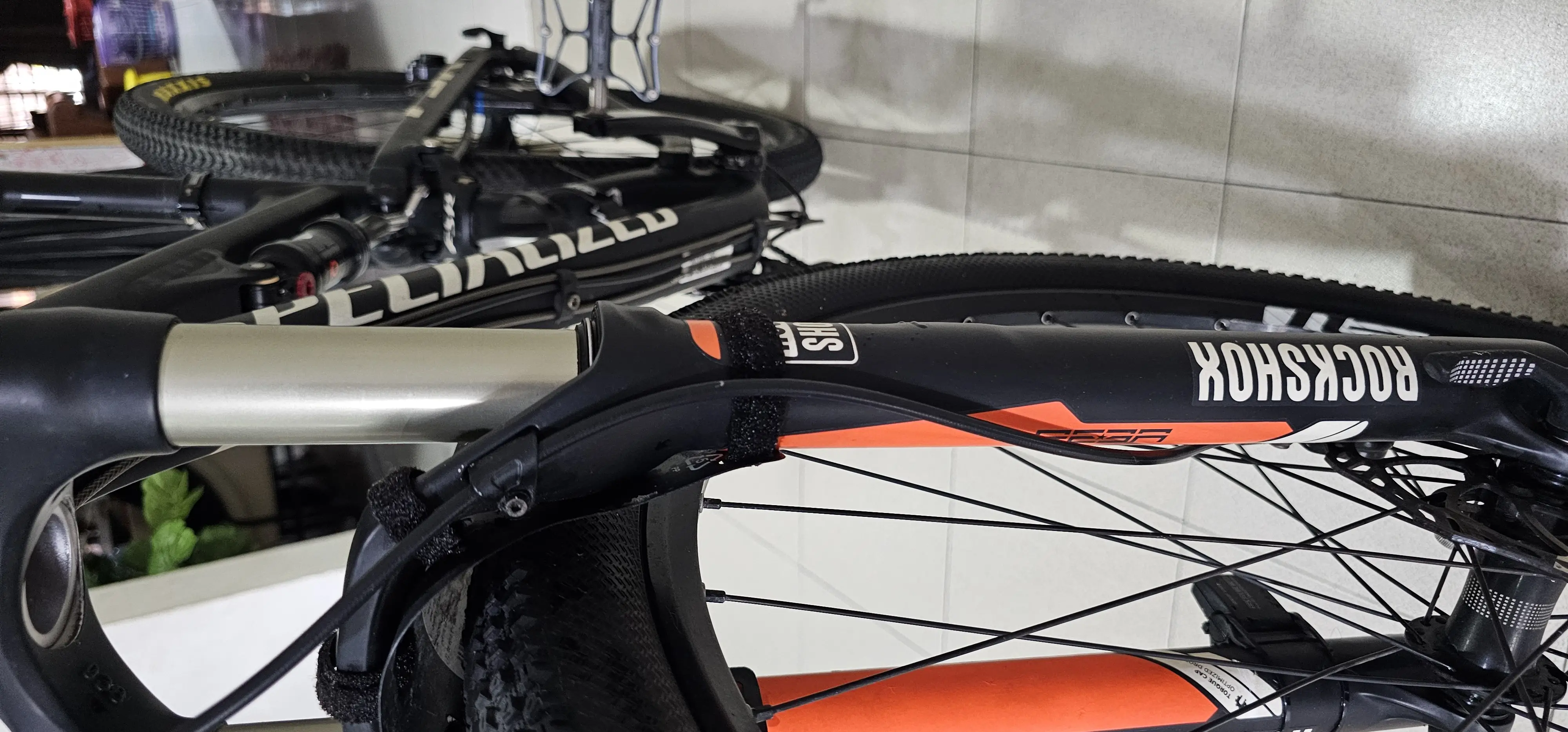 Specialized Epic Comp 29er, full sus MTB