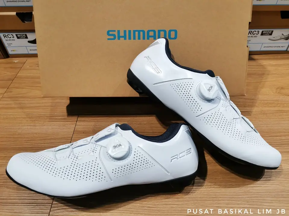 Shimano RC302 Cycling Road Shoe