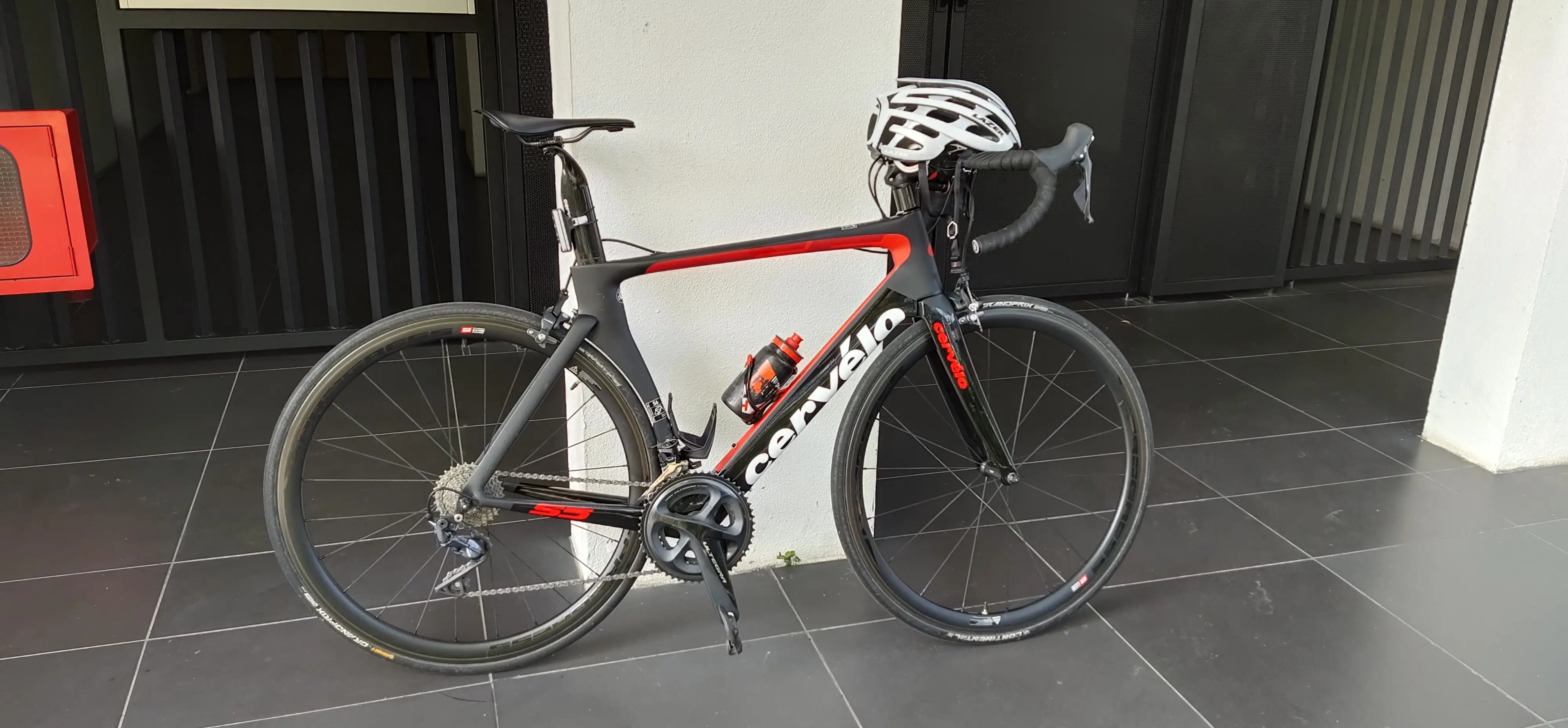 Cervelo S5 in Superb Mint Condition (urgent sales)