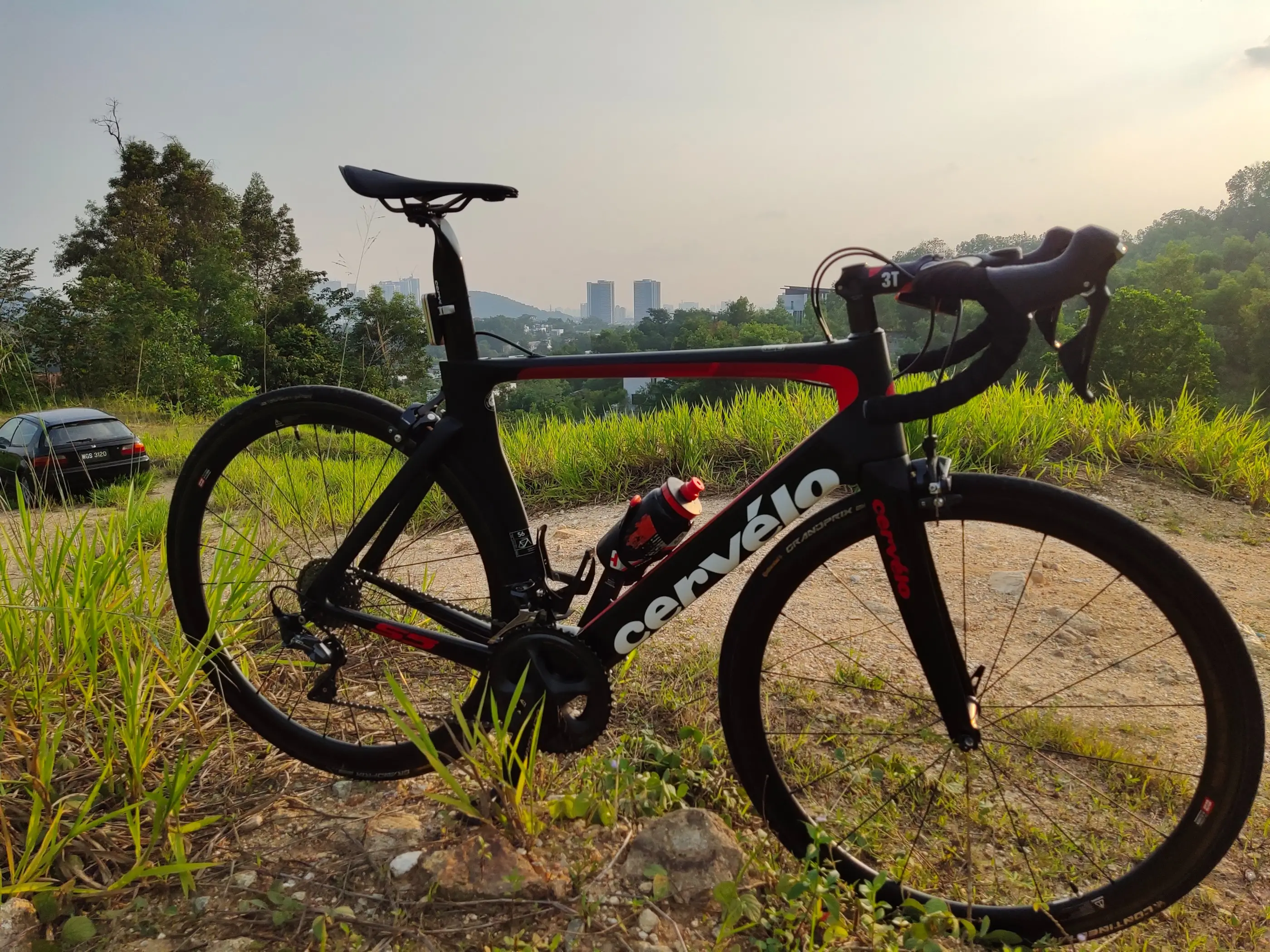 Cervelo S5 in Superb Mint Condition (urgent sales)