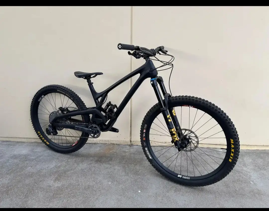 Evil Wreckoning V3 Medium Fox 36 Shimano MULLET