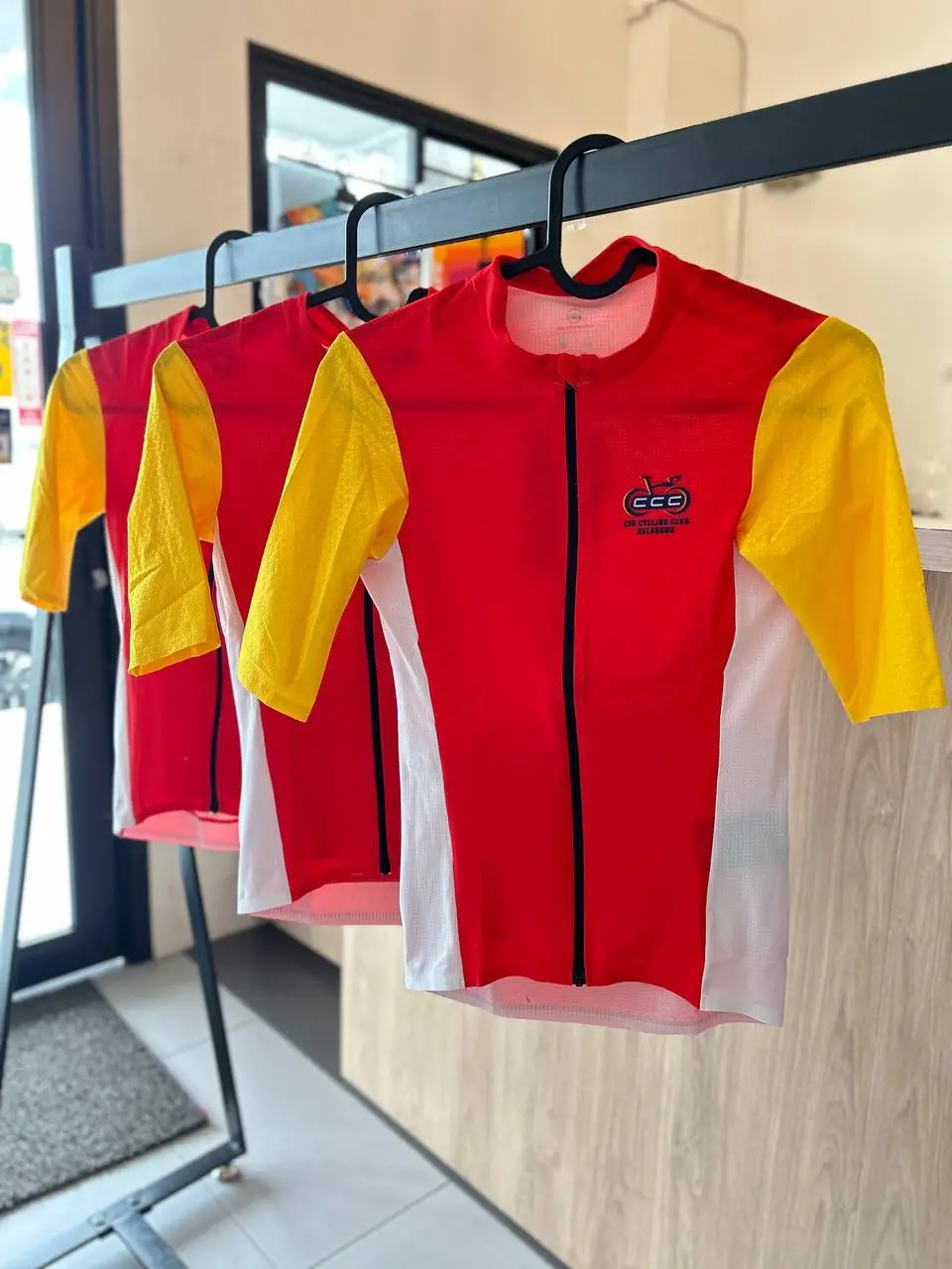 Monton customized cycling jersey /  Cycling bibs