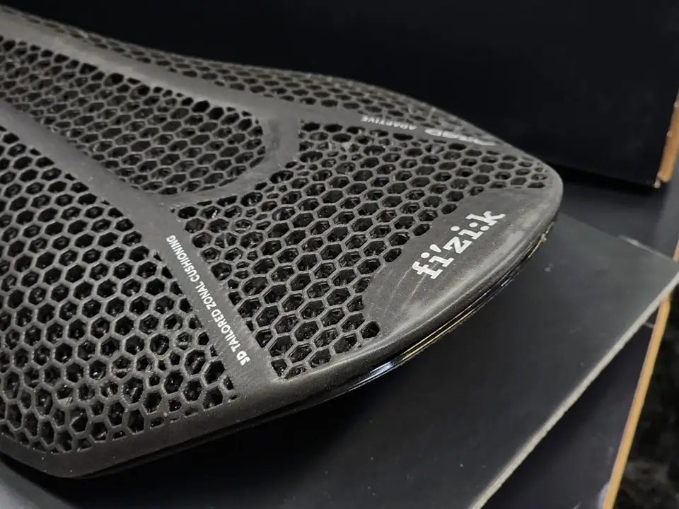 VENTO ARGO R3 ADAPTIVE ROAD SADDLE