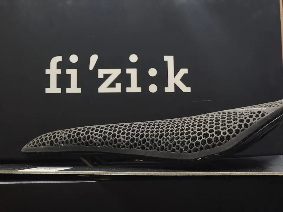 VENTO ARGO R3 ADAPTIVE ROAD SADDLE
