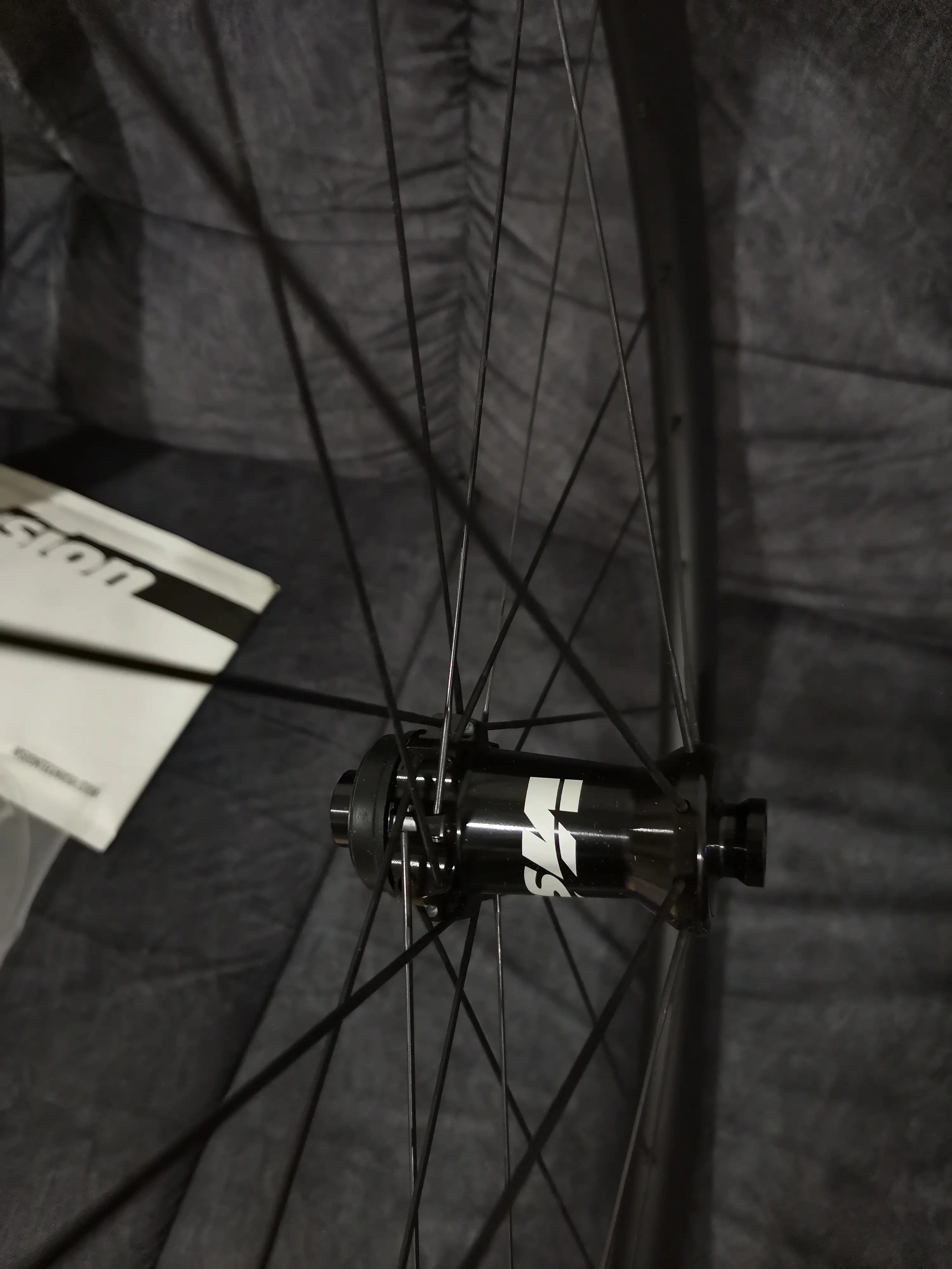 Vision TLR SC55 Disc (Carbon Wheelset) Brand New!!