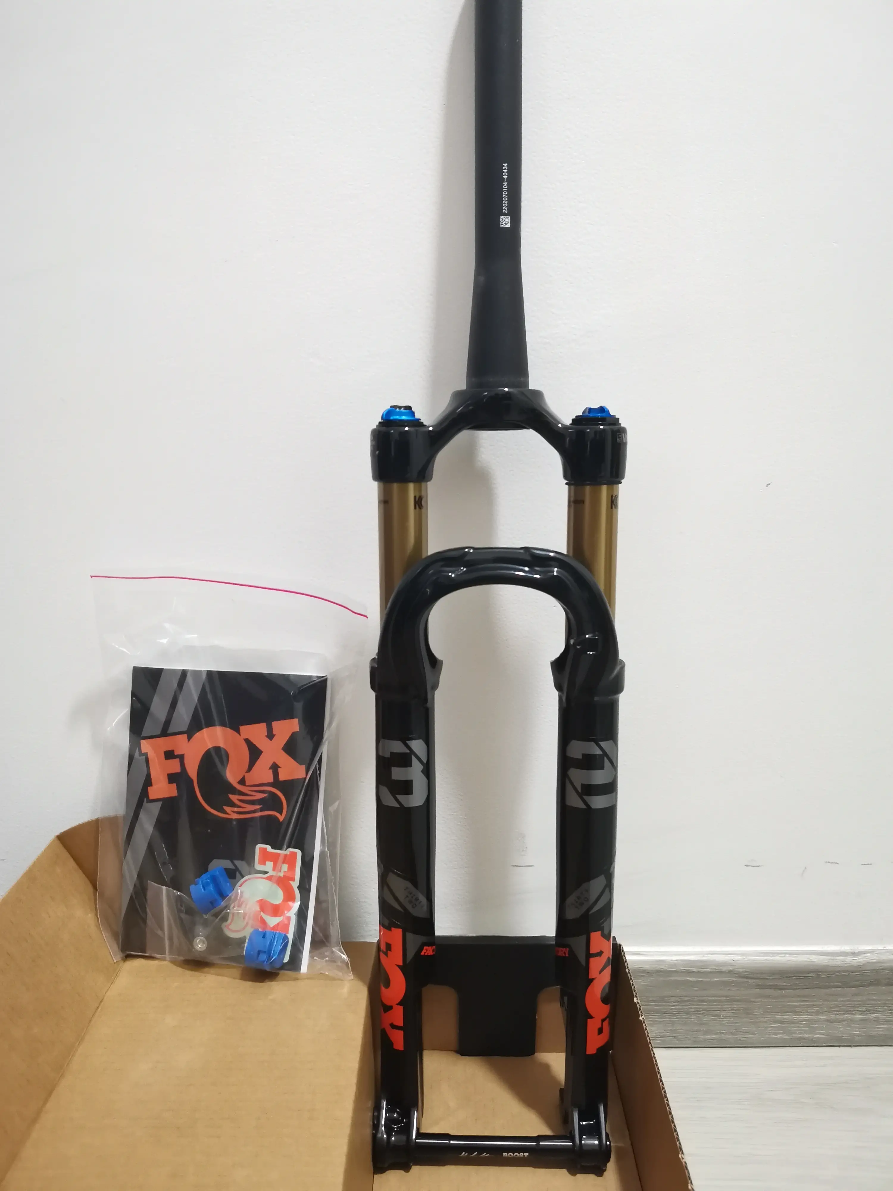 Fox Factory Series 32 Step Cast (29er) { -BOOST 15*110mm } (100mm travel) 1.3kg - Brand New !!