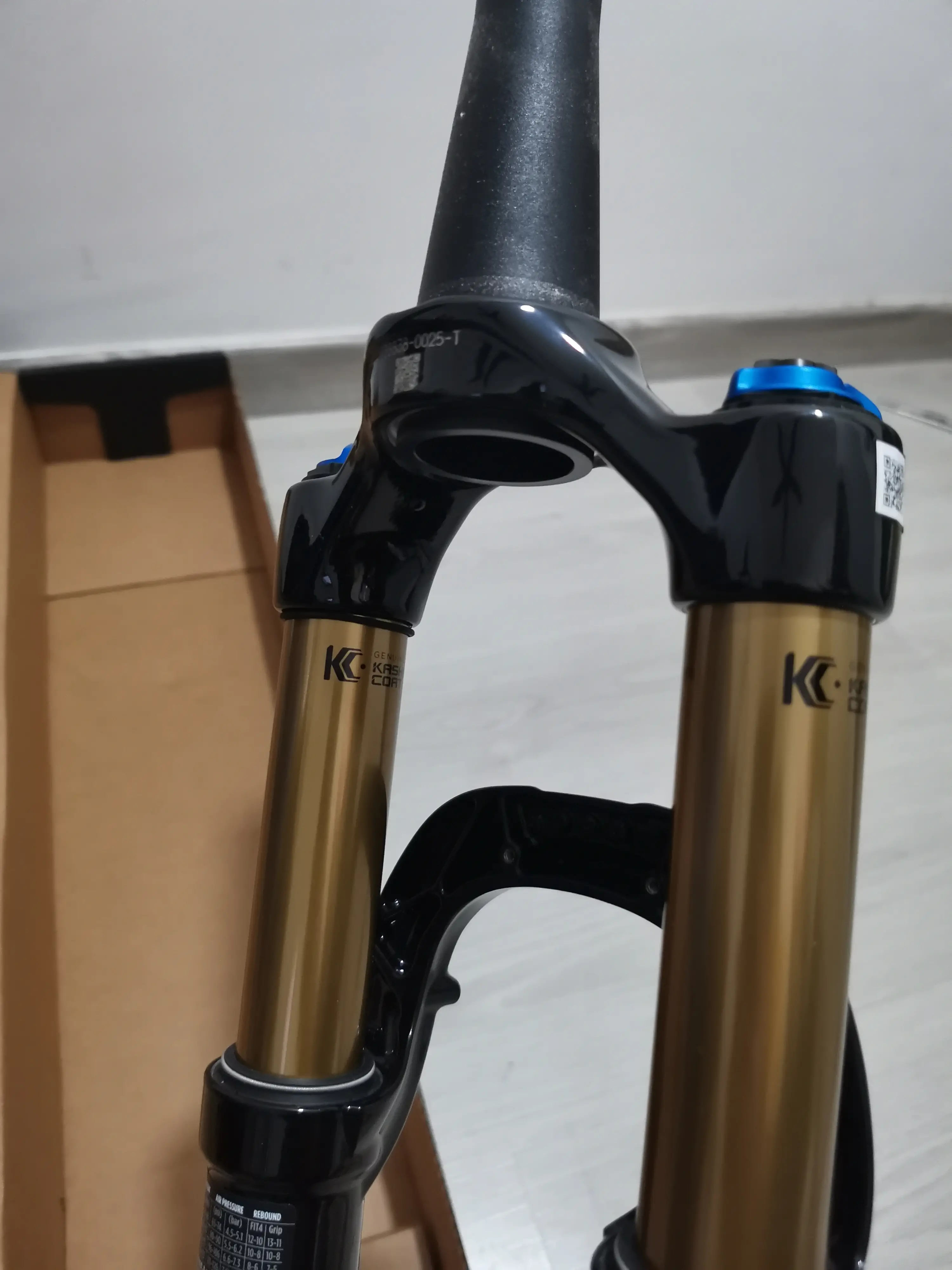 Fox Factory Series 32 Step Cast (29er) { -BOOST 15*110mm } (100mm travel) 1.3kg - Brand New !!