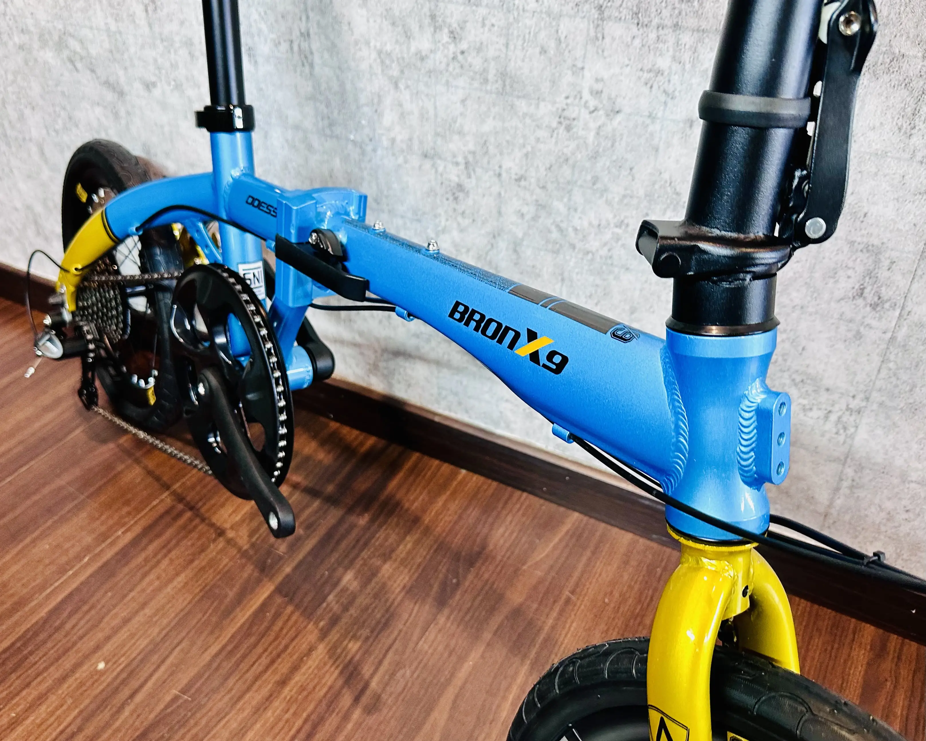 TRS ODESSY BRONX 9 SPEED ALLOY FRAME DISC BRAKE