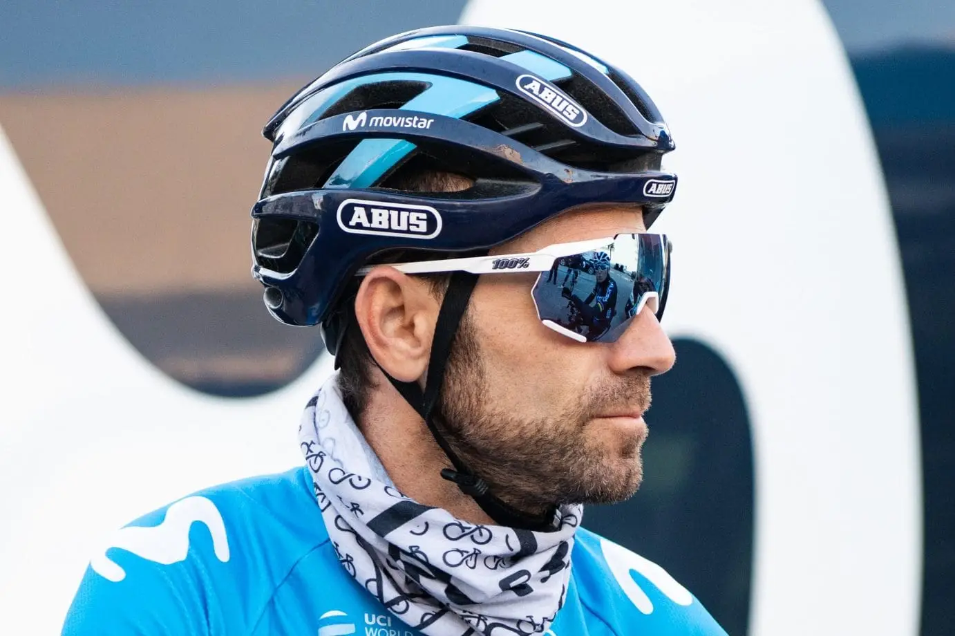 Ride 100% Racetrap Matte White  (Hiper Blue Multilayer Mirror Lens)